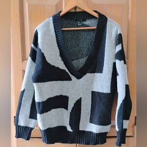 Forever 21 Sweater With Deep V Neck Grey and Black Sz L